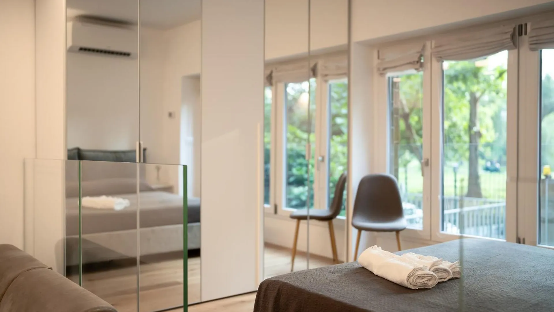 Appartamento In Centro Vista Parco - Biancospino Apartments Milán